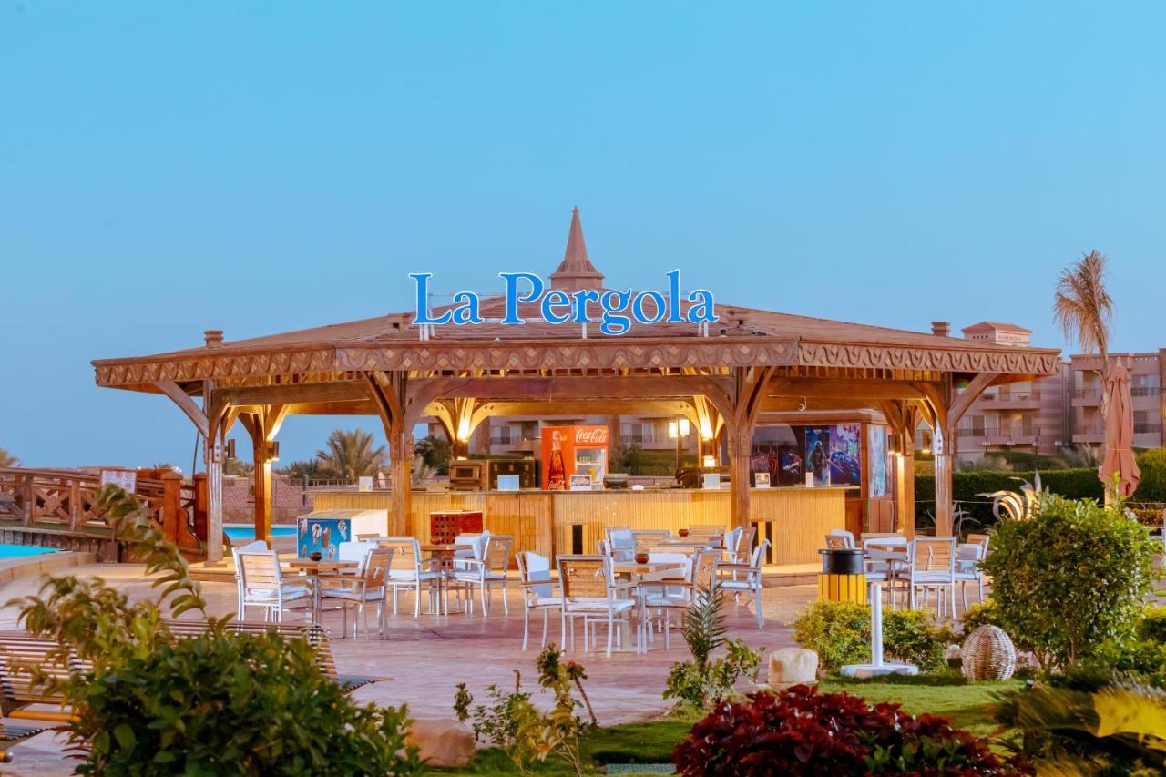 Coral Sea Beach And Aqua Park Ain Sukhna Extérieur photo